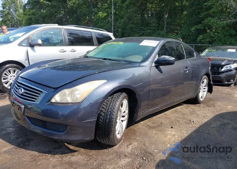 2009 Infiniti G37X из США, поврежденный, VIN JNKCV64F49M654214